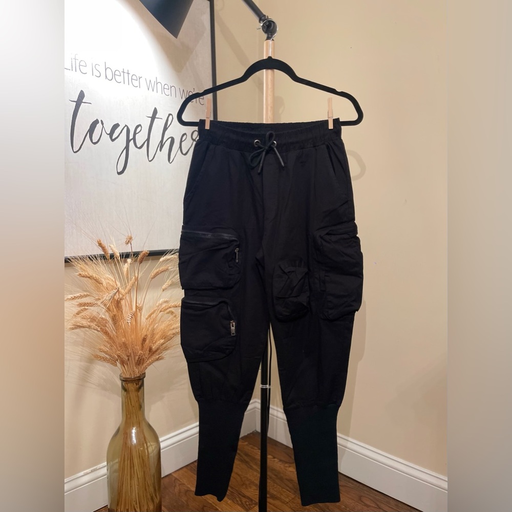 Men’s Black Cargo Jogger Pants